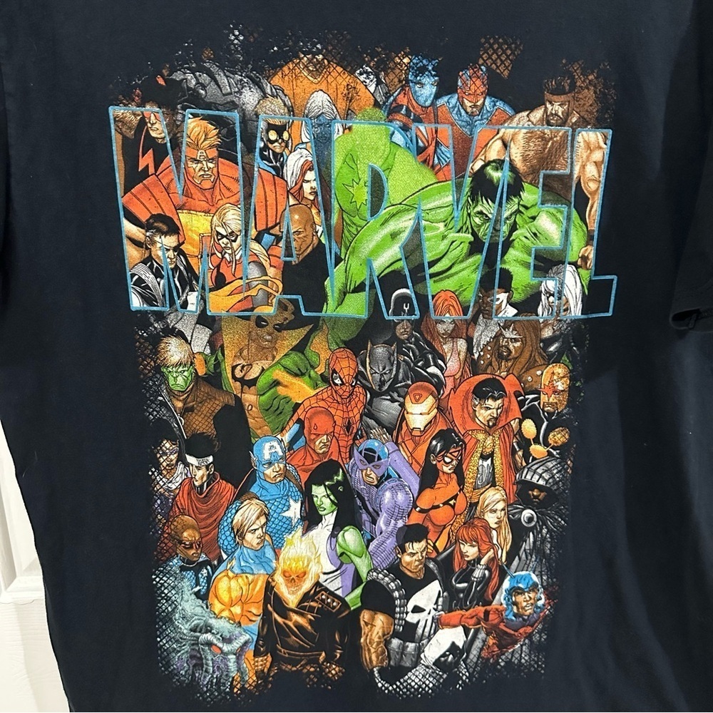 Marvel Shirt - Picture 2 of 6